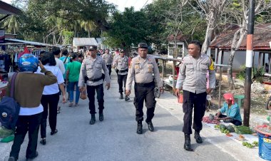 Polsek Rote Barat Laut Lakukan Pengamanan di Pasar Busalangga, Jamin Kegiatan Ekonomi Masyarakat Berjalan Lancar