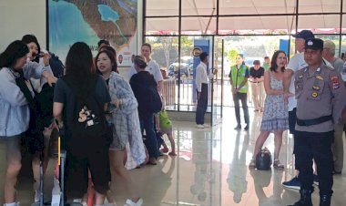 Polsek Lobalain  Lakukan Pengamanan di Bandara D C Saudale, Aktivitas Penerbangan Lancar dan Aman