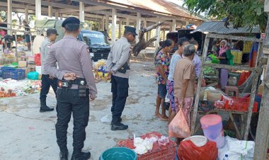 Polsek Rote Tengah Lakukan Pengamanan di Pasar Siomeda, Jamin Kenyamanan Masyarakat di Pasar Siomeda