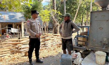 Bhabinkamtibmas Polsek Rote Barat Daya Ajak Warga Jaga Kamtibmas dan  Cegah Karhutla