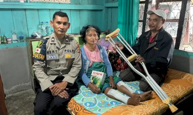 Wujud Kepedulian Polri, Divhumas Polri Salurkan Bantuan Kemanusiaan Bagi Warga Terdampak Gempa di Manggarai