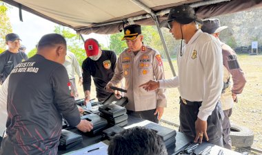 Tingkatkan Kemampuan Personel, Polres Rote Ndao Gelar Latihan Menembak