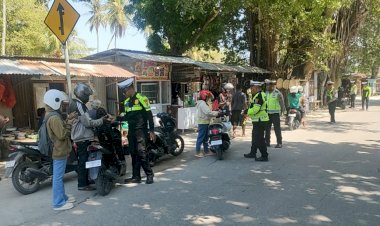 Tingkatkan Kesadaran Berlalu-lintas, Sat Lantas Polres Rote Ndao Gelar Razia Ranmor