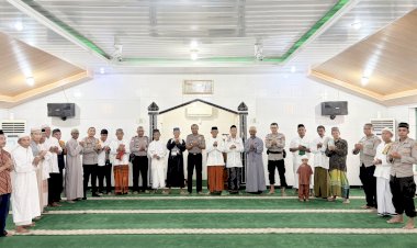Wakapolres Rote Ndao Pimpin Program Jumat Keliling, Perkuat Silaturahmi dan Sampaikan Pesan Kamtibmas