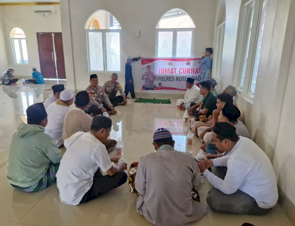 Kapolres Rote Ndao Gelar Program Jumat Curhat di Mesjid Al-Ikhwan Baa
