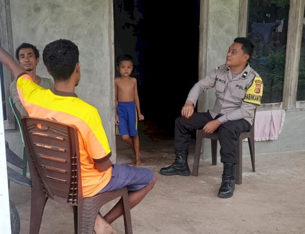 Sambangi Warga, Bhabinkamtibmas Polsek Rote Timur Jaga Kemitraan Dengan Warga Binaan