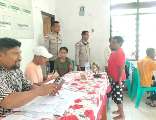 Polsek Rote Tengah Lakukan Pengamanan Penyaluran BLT Bagi Masyarakat