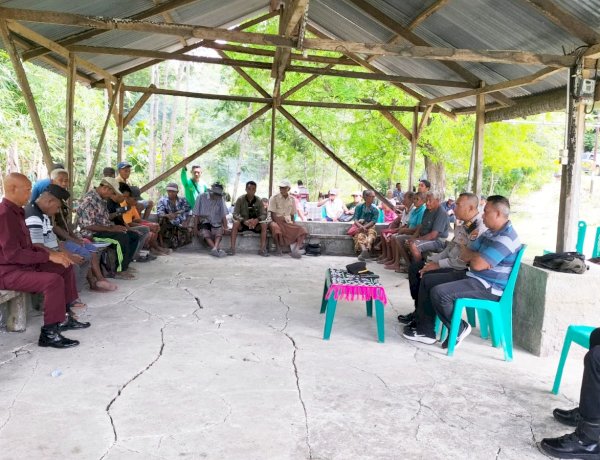 Hadiri Tradisi Petani, Kabag SDM Polres Rote Ndao Ajak Warga Untuk Dukung Swasembada Pangan
