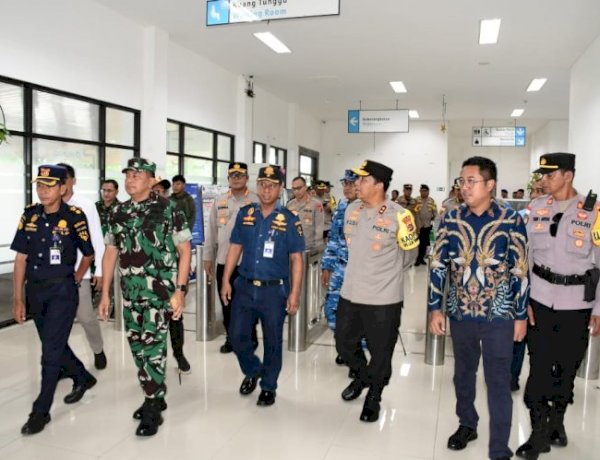Amankan Perayaan Natal 2025, Kapolda NTT Turun Langsung Pimpin Patroli Skala Besar