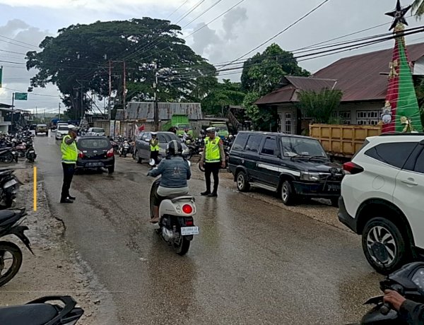 Ops Lilin Turangga 2025, Satgas Kamseltibcarlantas Polres Rote Ndao Pastikan Arus Lalu Lintas Lancar