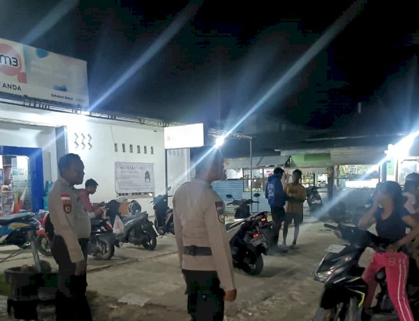 Gelar Patroli Malam, Personel Polsek Rote Barat Laut Pastikan Keamanan Masyarakat