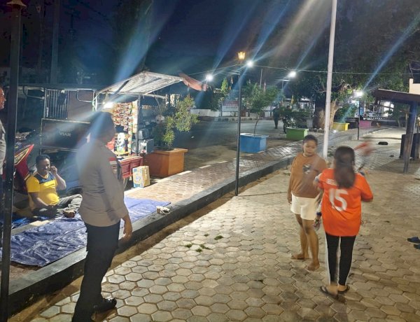 Jaga Kamtibmas, Polsek Lobalain Gelar Patroli Malam