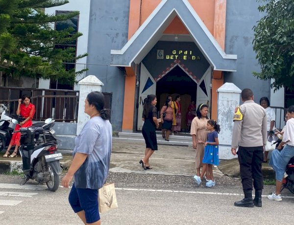 Jamin Kenyamanan Ibadah,Polsek Lobalain Lakukan Pengamanan Disejumlah Gereja