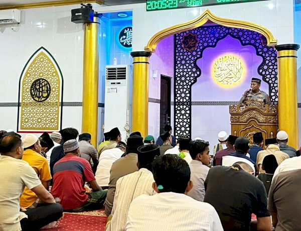 Safari Ramadhan di Mesjid Al Ikhwan Baa, Kapolres Himbau Jaga Kamtibmas dan  Penggunaan Call Center 110 Jika Ada Gangguan Kamtibmas
