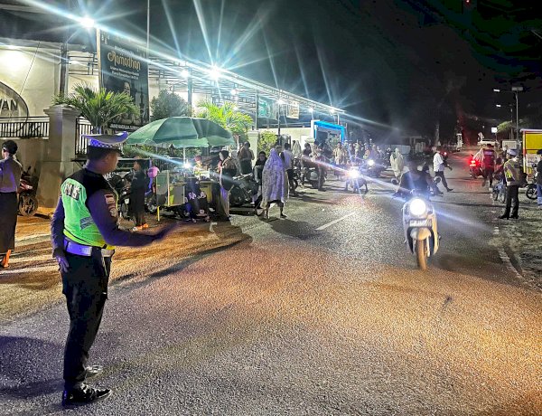 Sat Lantas Polres Rote Ndao Tingkatkan Pengamanan, Wujudkan Kamseltibcarlantas Hingga Sholat Tarawih Berakhir
