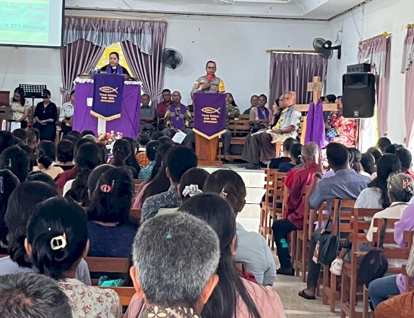 Minggu Kasih Kapolsek Rote Barat Bersama Jemaat Solavide Bo'a