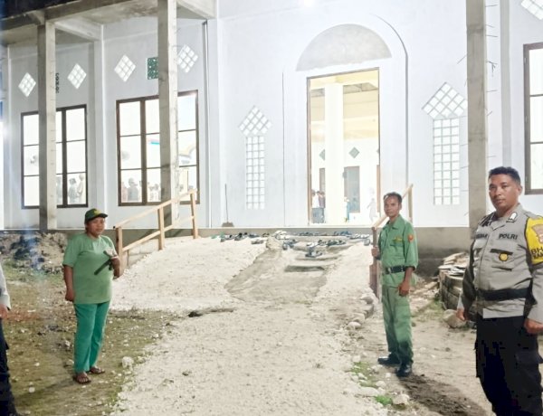 Tingkatkan Kenyamanan Pelaksanaan Ibadah, Polsek Rote Barat Laut Lakukan Pengamanan