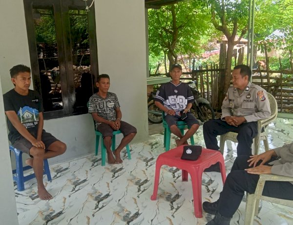 Pendekatan Melalui Kegiatan Sambang, Personel Polsek Rote Barat Daya Cegah Potensi Gangguan Keamanan