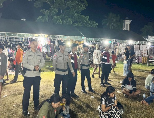 Kabag Ops Polres Rote Ndao : Pastikan Kenyamanan Masyarakat di Area Pameran Expo UMKM, Personel Pengamanan Tingkatkan Patroli Jalan Kaki