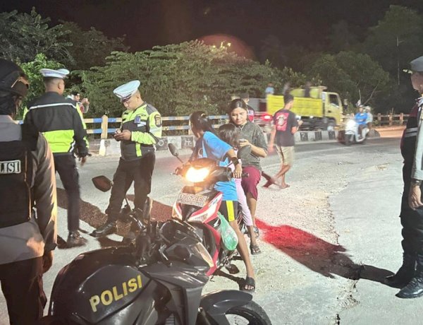 Patroli Gabungan Satuan Samapta dan Satuan Lalu Lintas Polres Rote Ndao