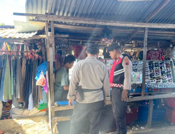 Polsek Rote Barat Laut Gelar Patroli dan Pengamanan di Pasar Busalangga