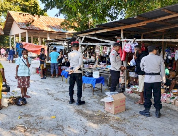 Polsek Rote Tengah Lakukan Pengamanan di Pasar Ufalen