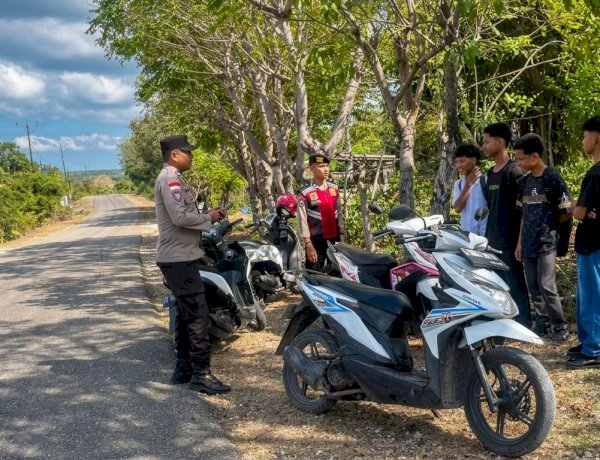Melalui Patroli Dialogis, Polsek Rote Barat Daya Pastikan Keamanan Masyarakat