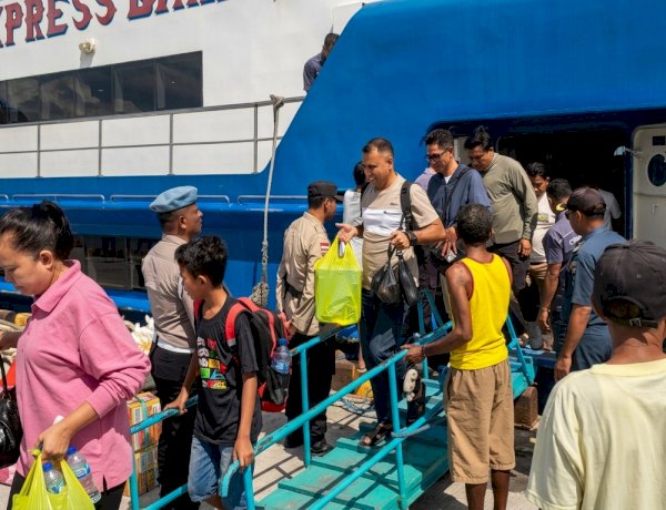 Polsek Lobalain Lakukan Pengamanan di Pelabuhan Baa, Jamin Kenyamanan Masyarakat