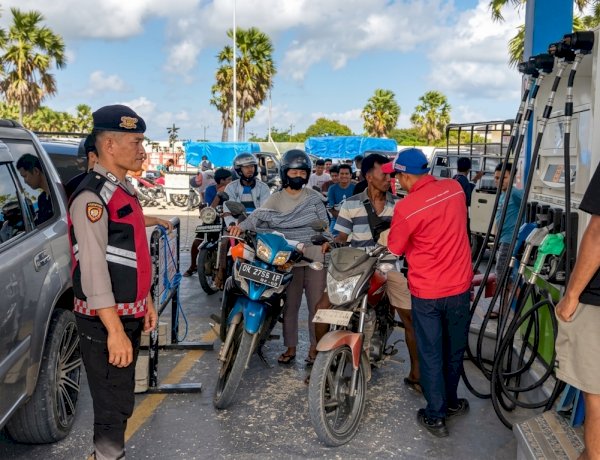 Polsek Rote Barat Tingkatkan Pengamanan di SPBU Sedeoen, Pastikan Distribusi BBM Berjalan Lancar