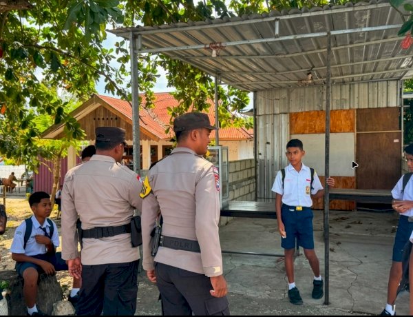 Polsek Lobalain  Intensifkan Patroli Dialogis Untuk Jamin Keamanan  dan Cegah Potensi Pidana