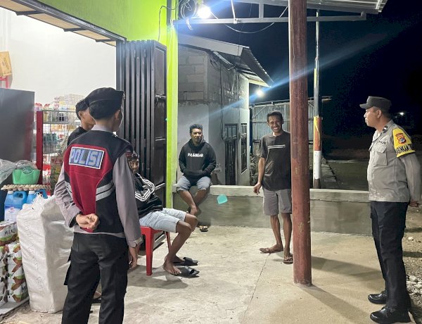 K2YD Polsek Rote Barat Daya Dengan Melaksanakan Patroli Malam