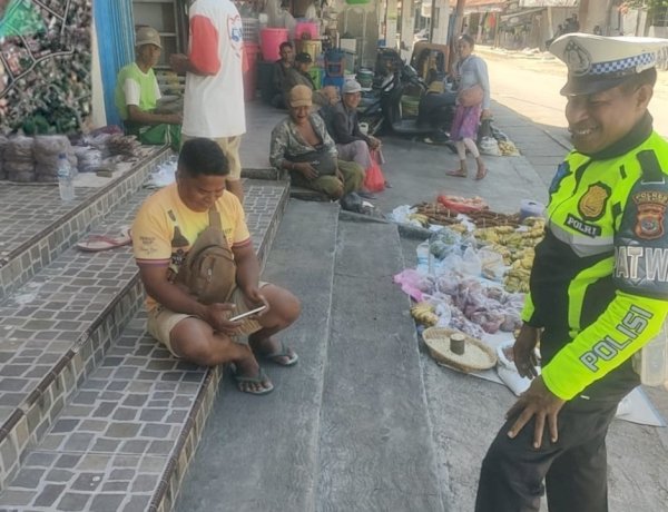 Satuan LaluLintas Polres Rote Ndao Tingkatkan Edukasi Kamseltibcarlantas Bagi Masyarakat