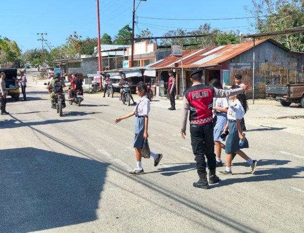 Satuan Samapta Polres Rote Ndao Gelar Patroli dan Turlalin di SMA 1 Lobalain