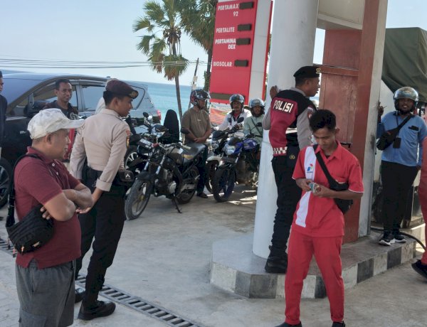 Satuan Samapta Polres Rote Ndao Lakukan Monitoring Distribusi BBM Bagi Masyarakat