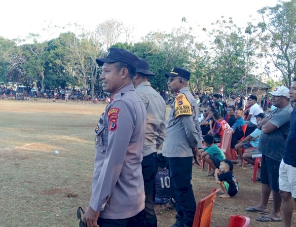 Polsek Rote Barat Lakukan Pengamanan Pertandingan Sepakbola Oenale Cup IV
