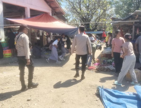 Polsek Rote Barat Daya Intensifkan Patroli Dialogis di Pasar Tudameda