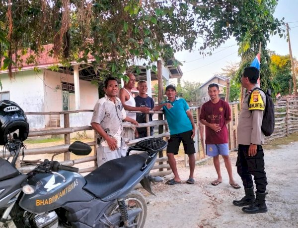 Sambangi Warga, Bhabinkamtibmas Polsek Rote Tengah Ajak Warga Cegah Karhutla
