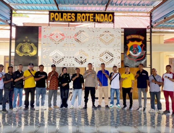 Kapolres Rote Ndao Perkuat Kolaborasi dengan Insan Pers Lewat Coffee Morning