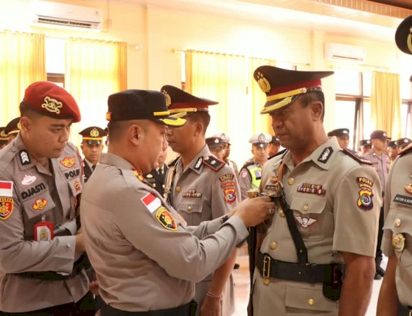 Serah Terima Jabatan, Wakapolres dan Kabag Ops serta Kapolsek RBL Berganti