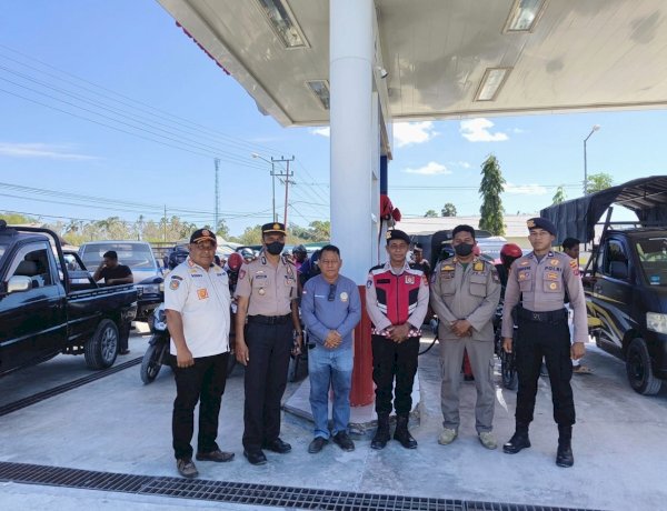 Respons Cepat Layanan 110 Polres Rote Ndao, Polisi Redam Perselisihan Antrean BBM di SPBU Sanggaoen