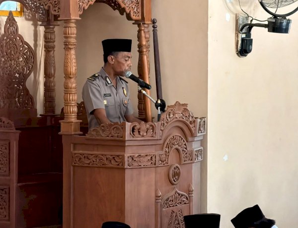 Dukung Program 100 Hari Kapolri, Polsek Rote Timur Gelar Jumat Keliling Bersama Masyarakat