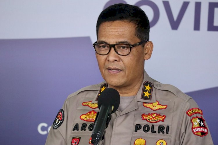 Panglima TNI dan Kapolri Keliling Jabar, DIY, Jatim dan Jateng Tinjau Vaksinasi Massal dan Pos Penyekatan
