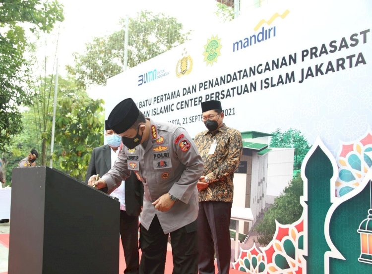 Hadiri Peletakan Batu Pertama Islamic Center PERSIS, Kapolri Yakin Hasilkan SDM Berkualitas