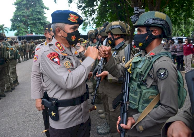 Terharu, Kapolda NTT Teteskan Air Mata Sambut Bangga Pasukan Elit Satbrimobda NTT BKO Distrik Sugapa Intan Jaya Papua