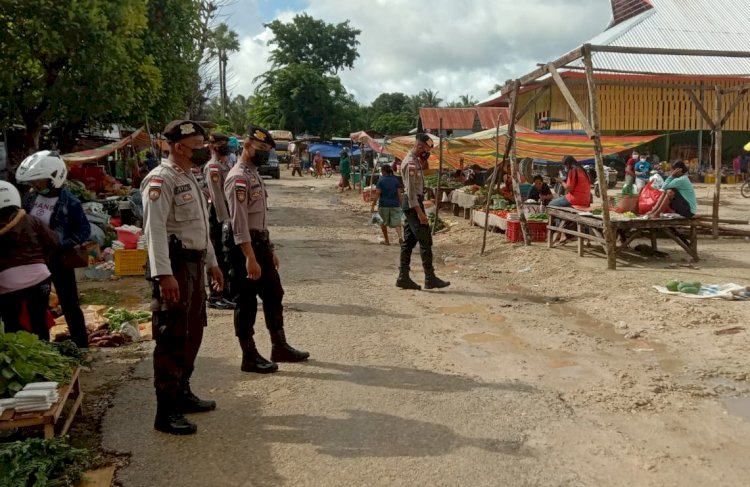 Cegah Penyebaran Virus Covid – 19, Satuan Samapta Polres Rote Ndao Gencar Patroli Ke Tempat Umum