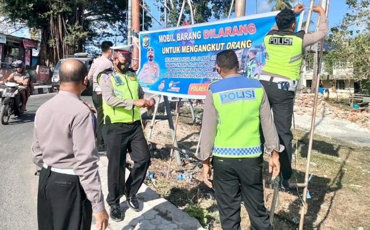 Tekan Angka Laka Lantas, Sat Lantas Polres Rote Ndao Larang Mobil Barang Angkut Orang