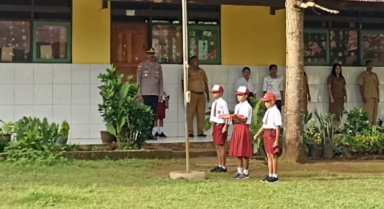 Jadi Irup di Sekolah, Kapolsek Rote Barat Laut Berikan Himbauan Kamtibmas