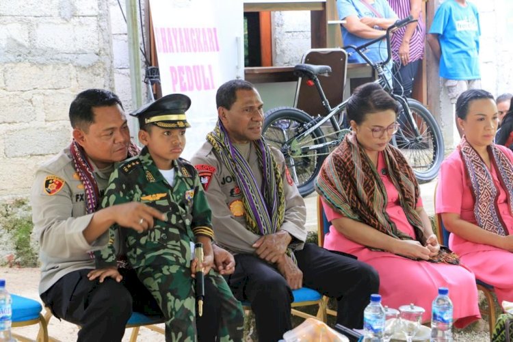 Nono, Sang Juara Dunia Matematika Dikujungi Kapolda NTT dan Ketua Bhayangkari Daerah NTT