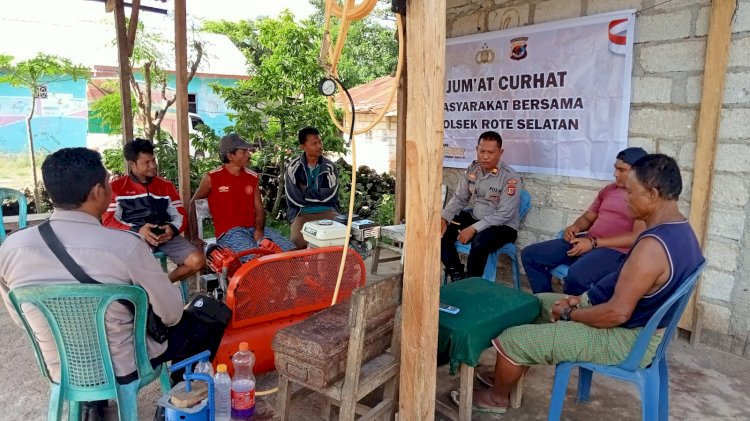 Gelar Jum’at Curhat, Kapolsek Rote Selatan Dengar Langsung Masukan Warga