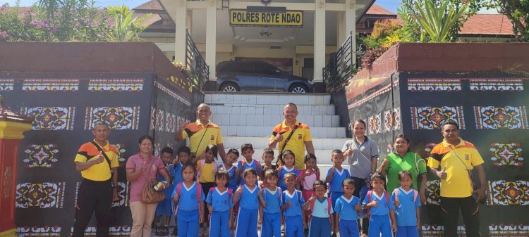 Polisi Sahabat Anak, Polres Rote Ndao Terima Kunjungan Anak-Anak TK Onatali